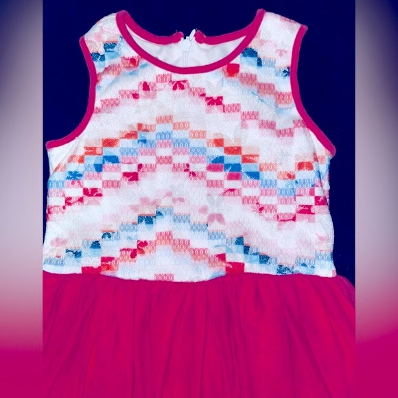 PIPPA & JULIE hot pink embroidered dress with tulle skirt - Picture 8 of 11